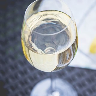 names of dry white wine