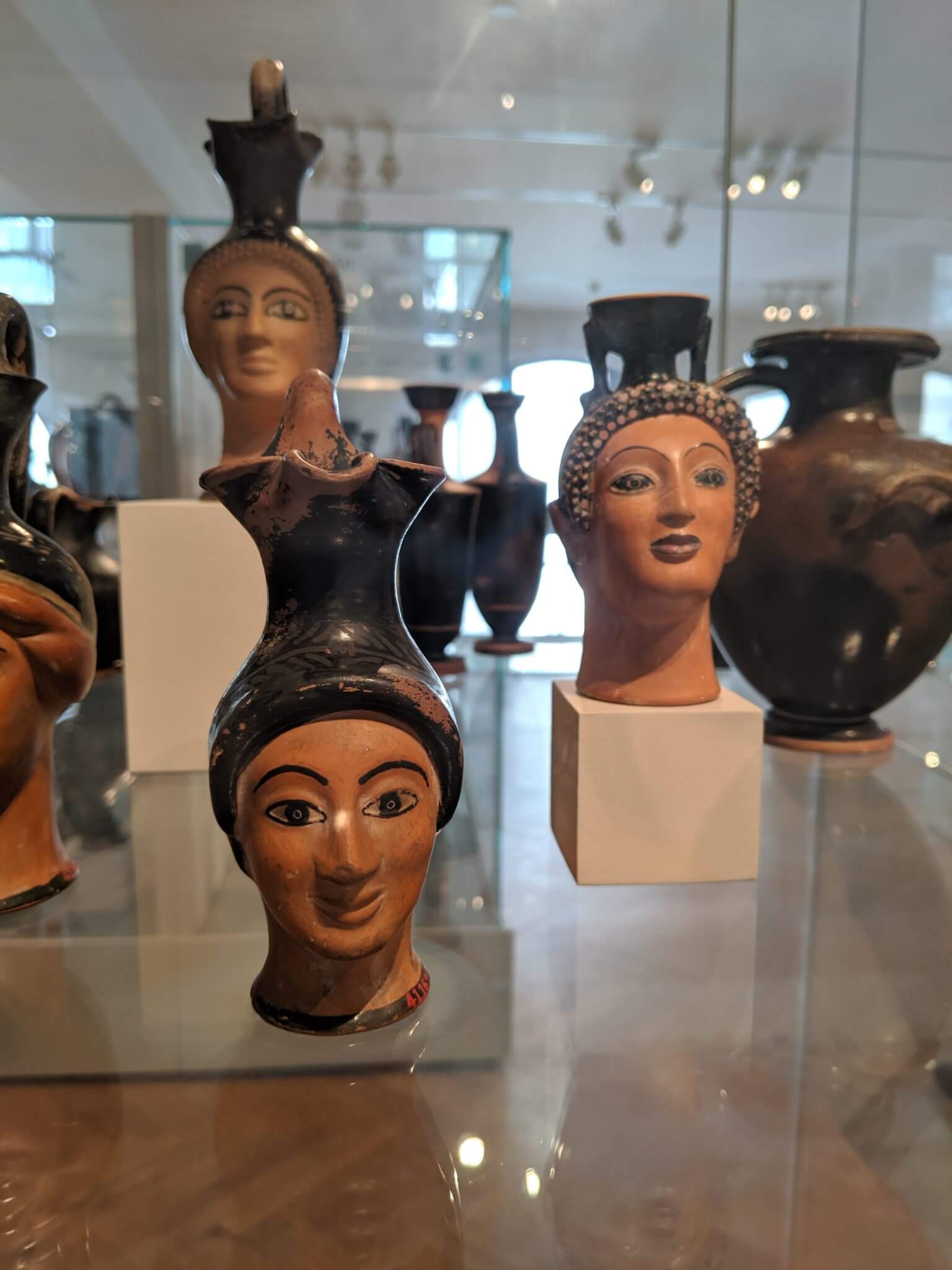 Roman heads and Wine from Abruzzo 